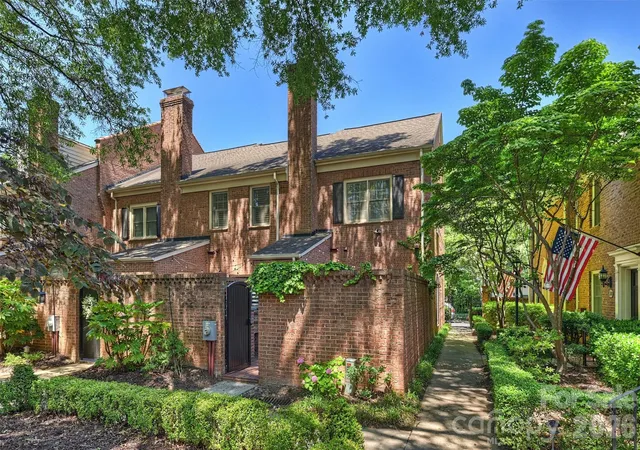 1st image of 520 N Poplar St #I, Charlotte, NC 28202 | MLS# 4375281