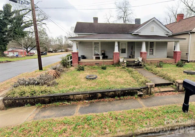 Homes for sale in Salisbury, NC | 128 N Long St, Salisbury, NC 28144 | MLS# 4375388