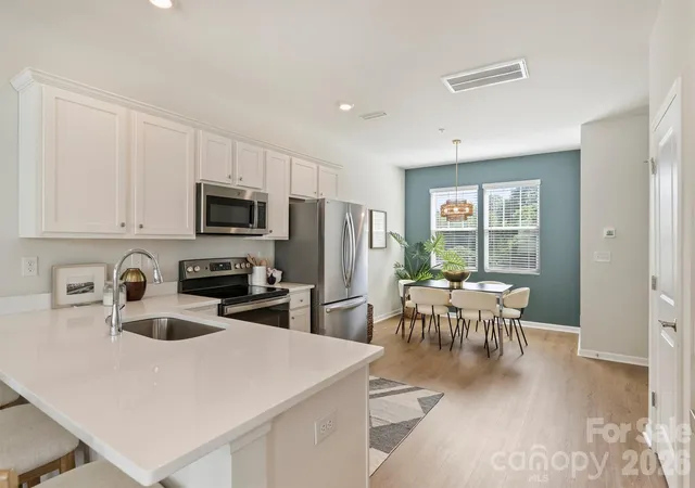 2nd image of 2409 Via Del Conte Aly, Charlotte, NC 28205 | MLS# 4375409