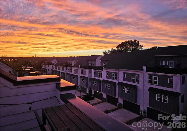 Photo 3 of Townhouse for sale at 562 W End Dr, Charlotte, NC 28208 | MLS# 4375491 | Listing updated on 2026-09-15