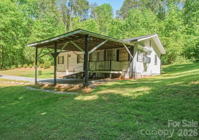 Homes for sale in Statesville, NC | 3823 Hickory Hwy, Statesville, NC 28677 | MLS# 4375507