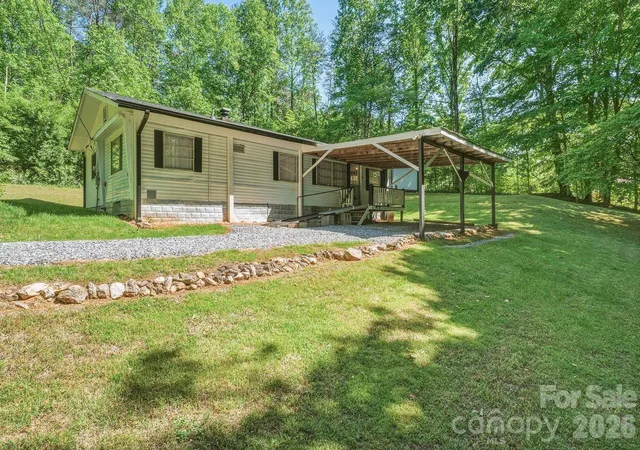 Homes for sale in Statesville, NC | 3823 Hickory Hwy, Statesville, NC 28677 | MLS# 4375507