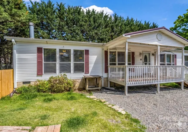 2nd image of 213 Old State Ten Rd, Black Mountain, NC 28711 | MLS# 4375509