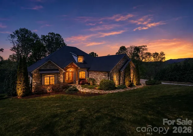 Photo 1 of Single family home for sale at 28 Falling Star Ct, Fletcher, NC 28732 | MLS# 4375570 | Listing updated on 2026-10-05