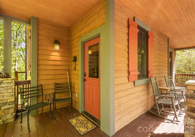 Photo 5 of Single family home for sale at 83 Allspice Ct, Tuckasegee, NC 28783 | MLS# 4375575 | Listing updated on 2026-05-07