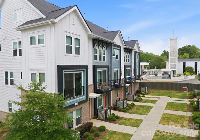 3rd image of 2140 Electric Ln, Charlotte, NC 28205 | MLS# 4375580
