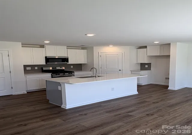 2nd image of 483 Sand Dunes Dr, Kannapolis, NC 28081 | MLS# 4375607