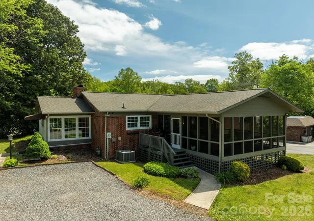 Photo 3 of Sale Pending at 1818 Hickory Blvd SW, Lenoir, NC 28645 | MLS# 4375626 | Listing updated on 2026-10-01
