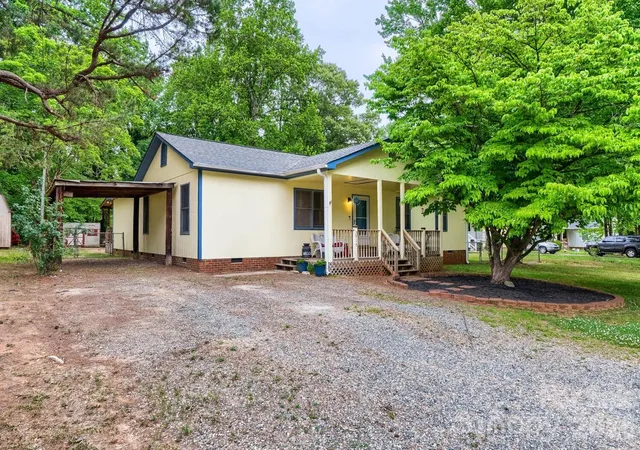 2nd image of 3917 Lake Rd, Charlotte, NC 28269 | MLS# 4375637
