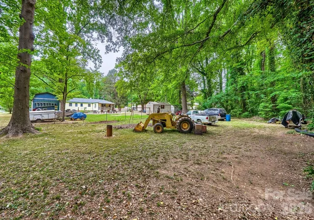 21st image of 3917 Lake Rd, Charlotte, NC 28269 | MLS# 4375637