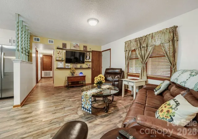 5th image of 3917 Lake Rd, Charlotte, NC 28269 | MLS# 4375637