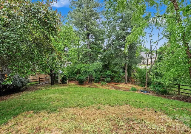 Homes for sale in Charlotte, NC | 12310 Panthersville Dr, Charlotte, NC 28269 | MLS# 4375642