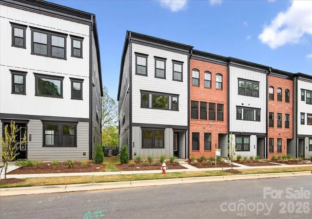 Photo 1 of Townhouse for sale at 420 Old Town Village Rd, Waxhaw, NC 28173 | MLS# 4375693 | Listing updated on 2026-09-24