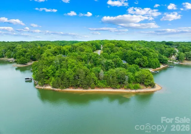 3rd image of 272 S Harbor Watch Dr, Statesville, NC 28677 | MLS# 4375705