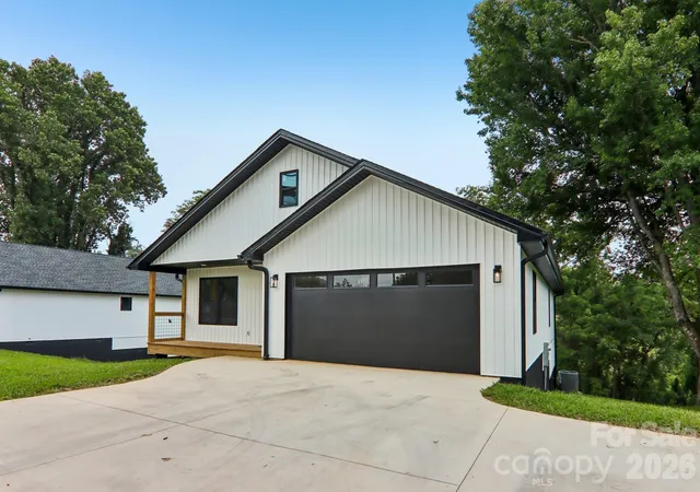 2nd image of 124 N Main St, Mars Hill, NC 28754 | MLS# 4375726