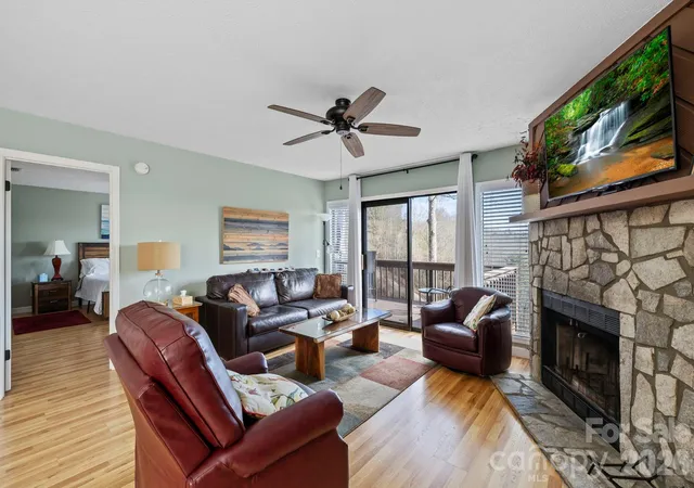Homes for sale in Lake Toxaway, NC | 78 Upper Tanglewood Rd #6, Lake Toxaway, NC 28747 | MLS# 4375733