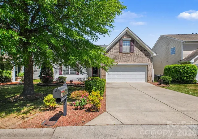 Homes for sale in Concord, NC | 1274 Emory Ln Nw, Concord, NC 28027 | MLS# 4375773