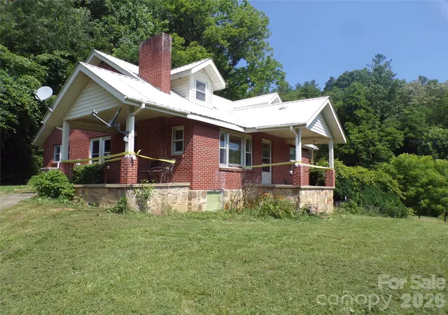 Homes for sale in Hot Springs, NC | 145 Kirk Dr, Hot Springs, NC 28743 | MLS# 4375792