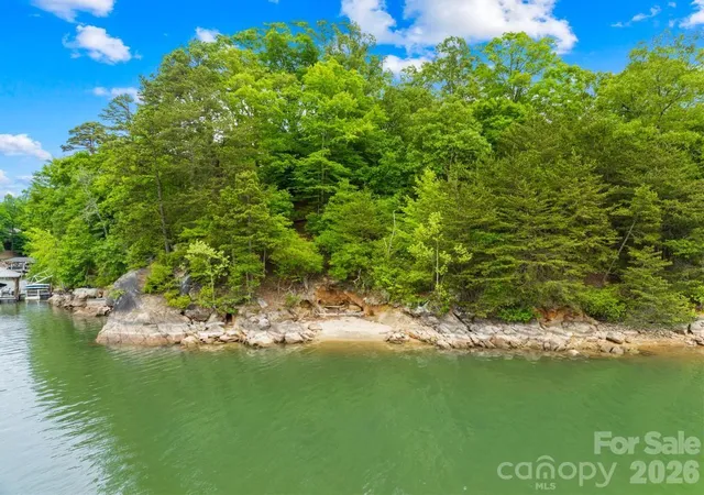 4th image of 268 S Harbor Watch Dr, Statesville, NC 28677 | MLS# 4375882