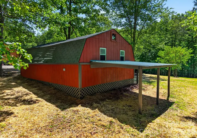 Homes for sale in Nebo, NC | 443 Cascades Pkwy, Nebo, NC 28761 | MLS# 4375934