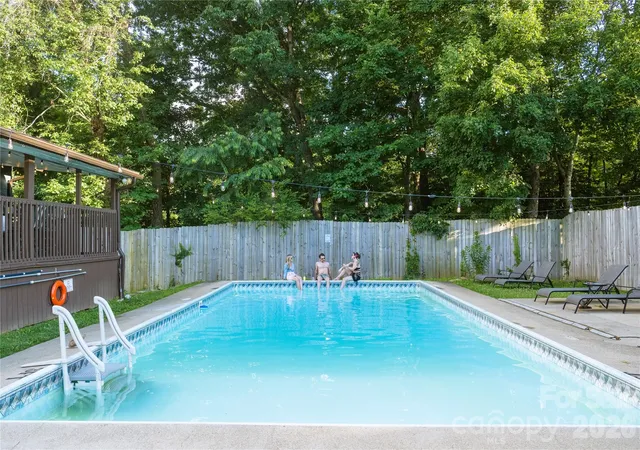 2nd image of 208 Altamahaw Ave, Black Mountain, NC 28711 | MLS# 4375940