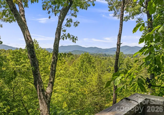 Photo 1 of Single family home for sale at 5 Saddle Ridge, Fletcher, NC 28732 | MLS# 4375966 | Listing updated on 2026-10-07