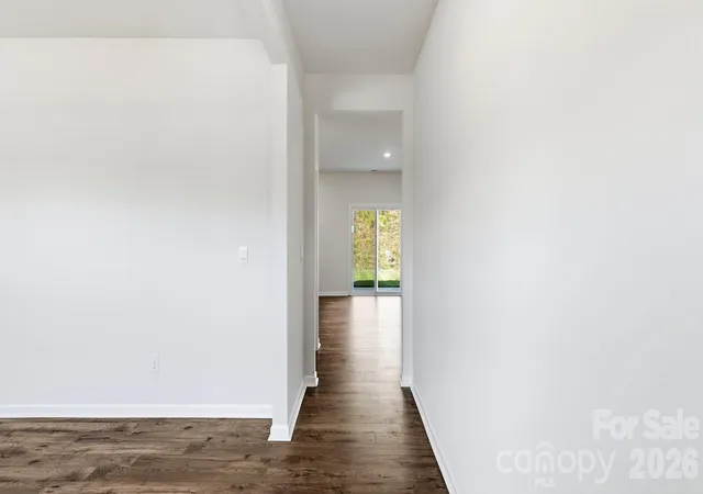 Photo 4 of Single family home for sale at 145 Ridgehaven Dr, Waynesville, NC 28786 | MLS# 4375971 | Listing updated on 2026-10-06