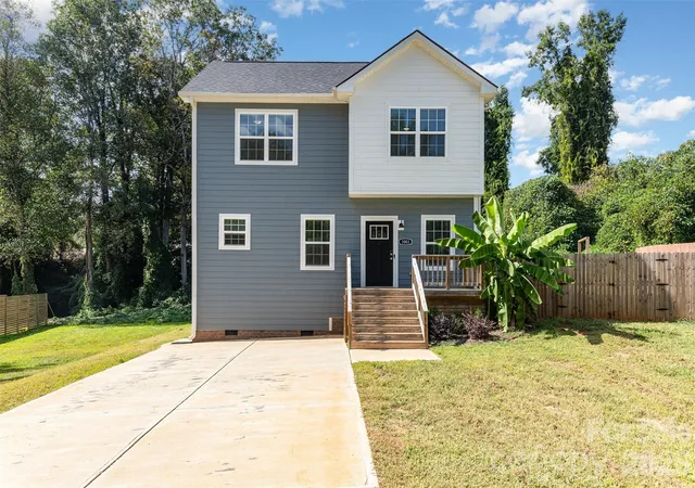 Photo 2 of Single family home for sale at 1003 Hunter Valley Rd, Shelby, NC 28150 | MLS# 4376070 | Listing updated on 2026-08-15