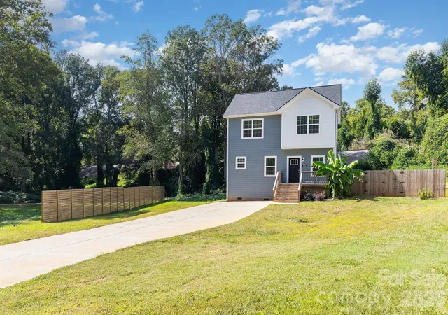 Photo 1 of Single family home for sale at 1003 Hunter Valley Rd, Shelby, NC 28150 | MLS# 4376070 | Listing updated on 2026-08-15