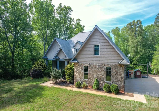 Photo 1 of Single family home for sale at 2818 Rockford Rd, Shelby, NC 28152 | MLS# 4376093 | Listing updated on 2026-10-02