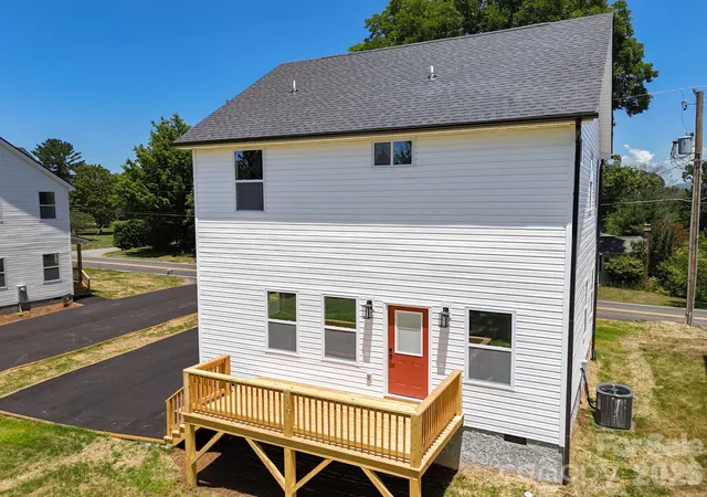 Photo 3 of Single family home for sale at 430 Hazel Ml Rd, Asheville, NC 28806 | MLS# 4376103 | Listing updated on 2026-10-21