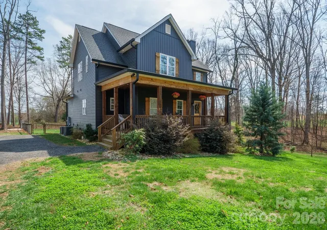 Photo 2 of Single family home for sale at 160 Mullis Rd, Harmony, NC 28634 | MLS# 4376136 | Listing updated on 2026-05-28