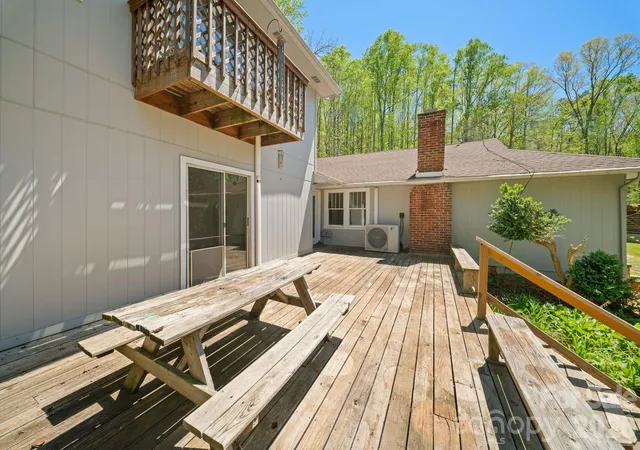 Photo 3 of Single family home for sale at 290 Hookers Gap Rd, Candler, NC 28715 | MLS# 4376195 | Listing updated on 2026-05-16