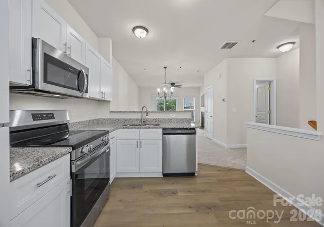 Photo 2 of Townhouse for sale at 2750 Avalon Loop Rd, Charlotte, NC 28269 | MLS# 4376282 | Listing updated on 2026-09-22