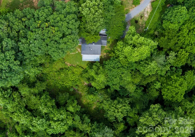 Photo 2 of Single family home for sale at 83 E View St, Marion, NC 28752 | MLS# 4376299 | Listing updated on 2026-08-24