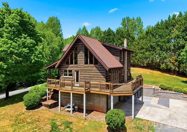 Homes for sale in Taylorsville, NC | 2079 Icard Ridge Rd, Taylorsville, NC 28681 | MLS# 4376309