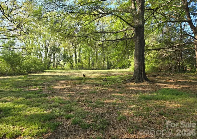 Photo 3 of Single family home for sale at 804 Emmanuel Church Rd, Conover, NC 28613 | MLS# 4376376 | Listing updated on 2026-09-03