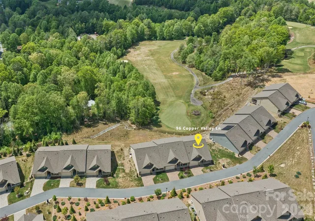 Homes for sale in Hendersonville, NC | 96 Copper Valley Ln, Hendersonville, NC 28739 | MLS# 4376477