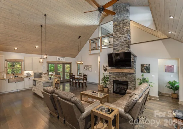 Photo 3 of Single family home for sale at 142 Davids Tr, Pisgah Forest, NC 28768 | MLS# 4376531 | Listing updated on 2026-05-09
