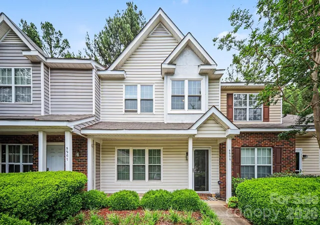 1st image of 5909 Cougar Ln, Charlotte, NC 28269 | MLS# 4376540