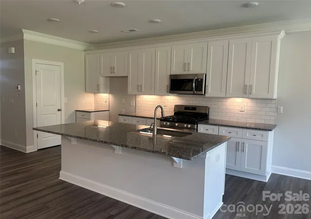 Photo 3 of Townhouse for sale at 118 Pointer Trl, Troutman, NC 28166 | MLS# 4376566 | Listing updated on 2026-08-26