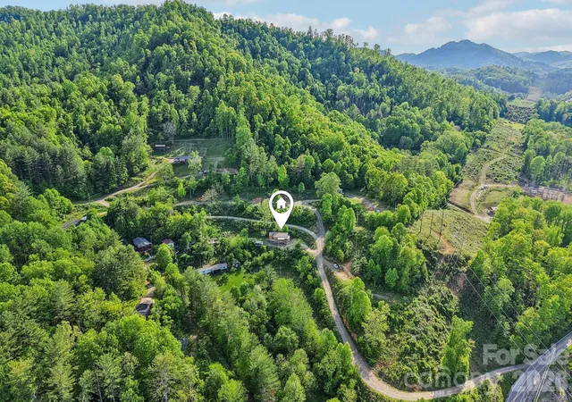 Photo 4 of Sale Pending at 137 Red Maple Ln, Burnsville, NC 28714 | MLS# 4376573 | Listing updated on 2026-09-01