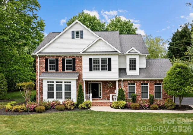 2nd image of 103 Berry Hill Dr #10, Hendersonville, NC 28791 | MLS# 4376647