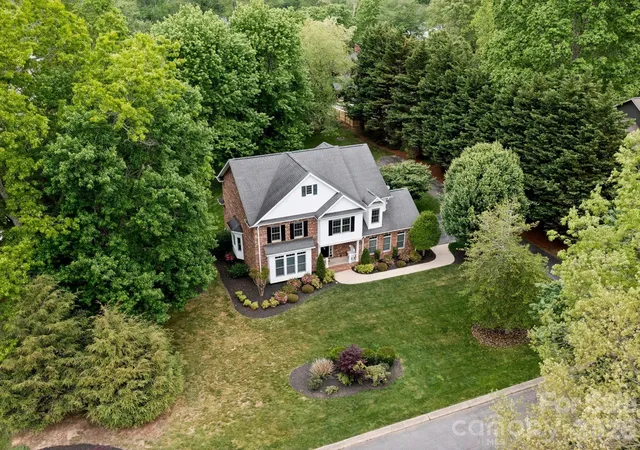 3rd image of 103 Berry Hill Dr #10, Hendersonville, NC 28791 | MLS# 4376647