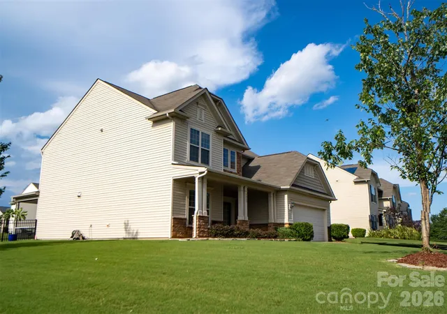 Photo 2 of Single family home for sale at 3942 Kestrel Ln, Fort Mill, SC 29707 | MLS# 4376649 | Listing updated on 2026-08-21