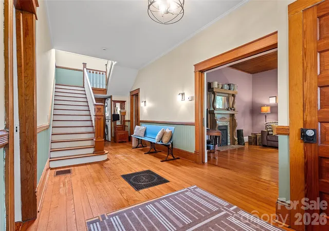 Photo 4 of Single family home for sale at 602 N Main St, Davidson, NC 28036 | MLS# 4376651 | Listing updated on 2026-09-22
