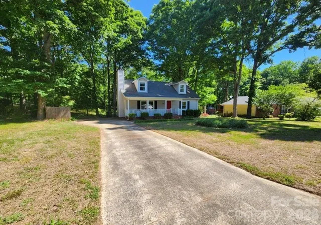 5th image of 328 Swampfox Dr, Fort Mill, SC 29715 | MLS# 4376655