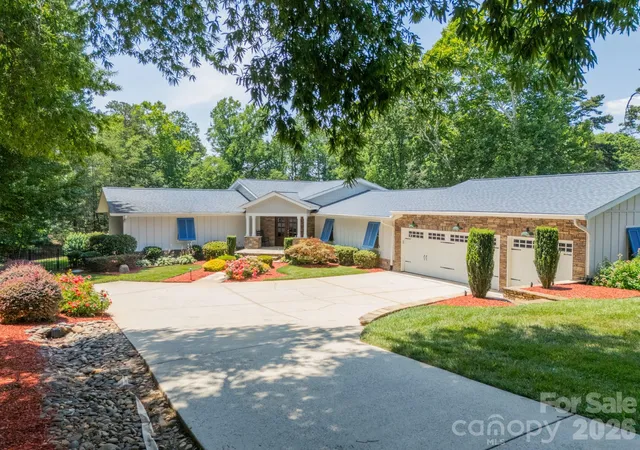 Photo 2 of Single family home for sale at 19533 Bustle Rd, Cornelius, NC 28031 | MLS# 4376698 | Listing updated on 2026-08-24
