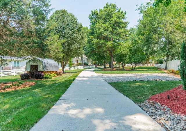 Photo 3 of Single family home for sale at 19533 Bustle Rd, Cornelius, NC 28031 | MLS# 4376698 | Listing updated on 2026-08-24