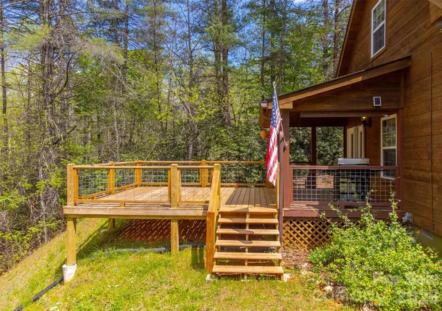 Photo 4 of Single family home for sale at 138 Hubbell Ln, Robbinsville, NC 28771 | MLS# 4376705 | Listing updated on 2026-10-14